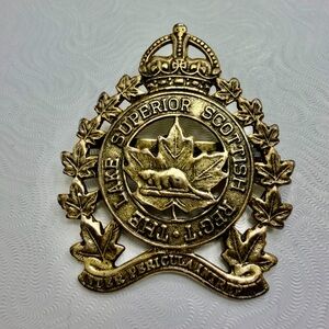 Vintage  Lake Superior Scottish Regiment Badge #211UB